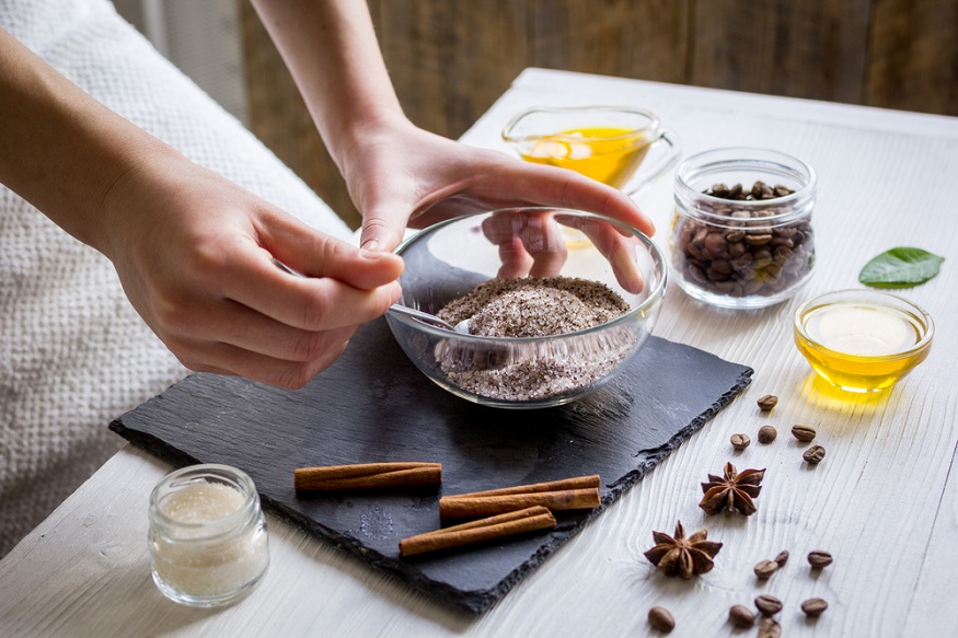 HOMEMADE COSMETICS: WHY MAKE THEM YOURSELF?