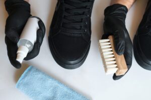 Maintaining your shoes is simple and effective!